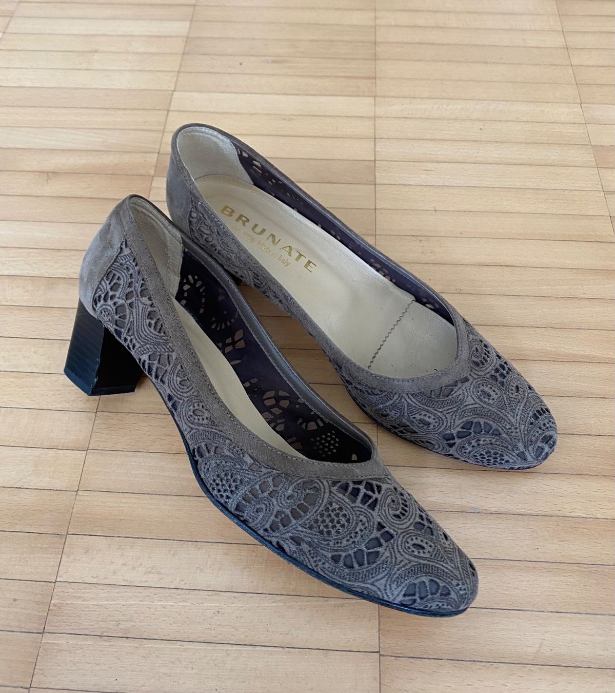 Brunate Scarpe da donna: Brunate Pumps Damen Gr. 37.5 – Usato da Frauenfeld venduto da LIL_NA