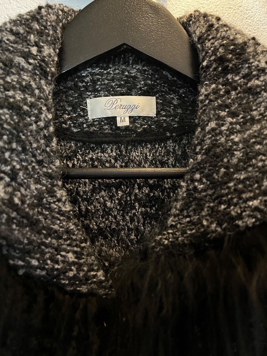 Giacche: Strickjacke – Usato da Kloten venduto da pae_wq5j 3