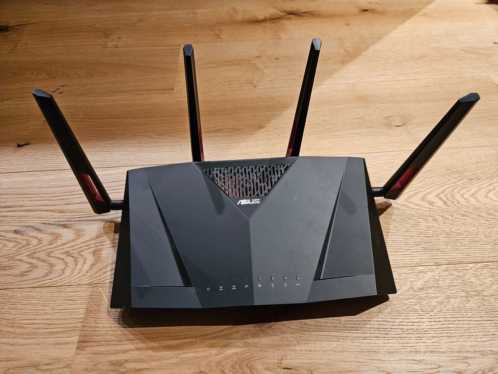 Asus RT-AC88U Gaming Router (Gebraucht) in Zürich für CHF 50 – mit ...