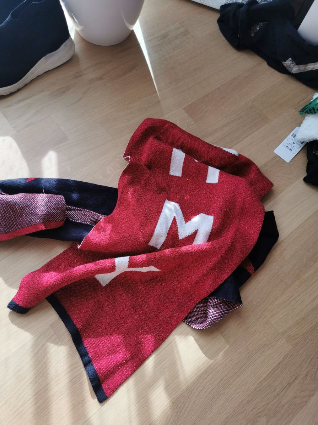 Tommy Hilfiger Foulard & Sciarpe: Tommy Hilfiger Schal – Usato da Luzern venduto da larissa_n 2