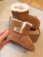 UGG I Erin Babyschuhe Grösse L neu