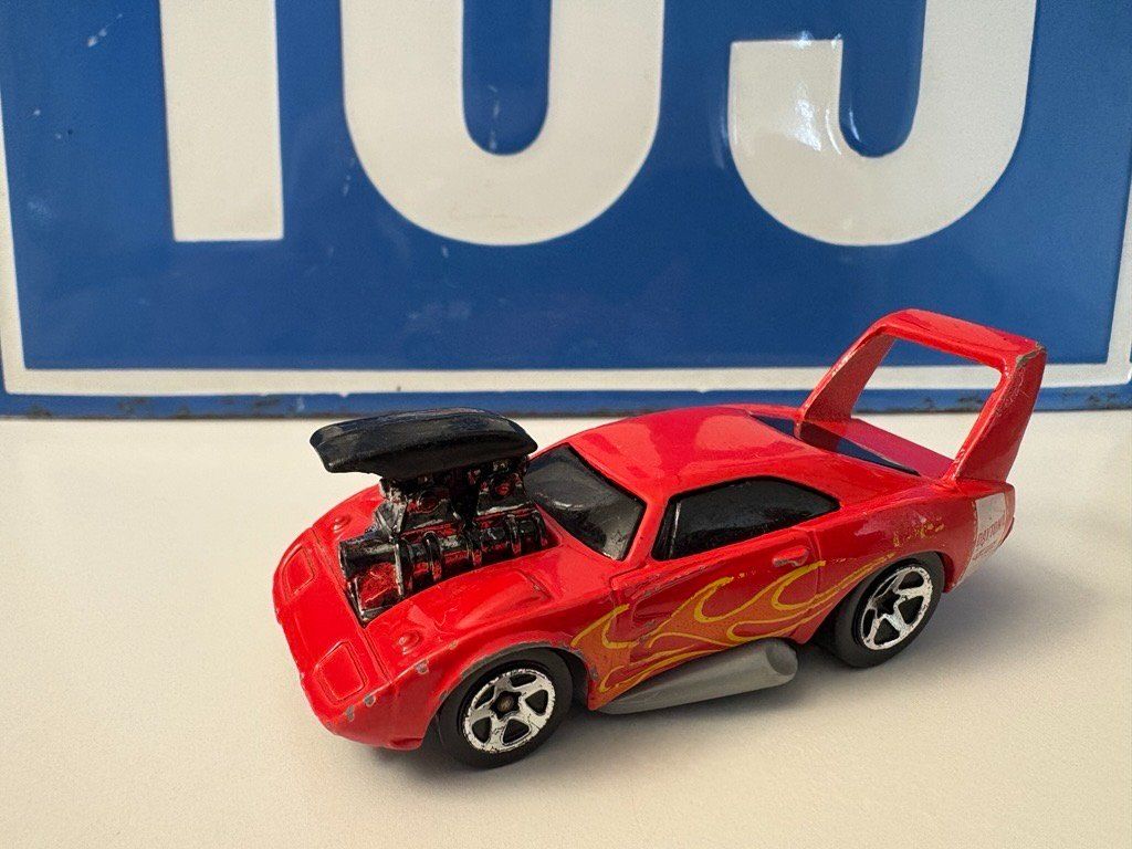 Hot Wheels Spielzeuge: Mattel "Hot Wheels" Dodge Daytona – Gebraucht aus Cham von roman0879