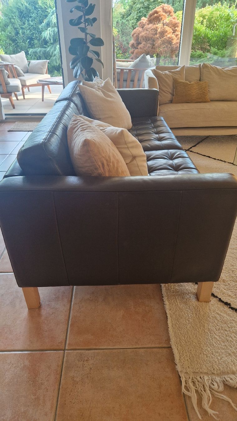 Ikea Divani: genuine leather sofa ikea – Usato da St-Sulpice VD venduto da kvm_bfs8 3