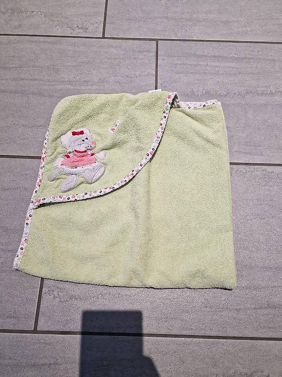 Teli da bagno: Baby Badetuch Sterntaler – Usato da Würenlingen venduto da Nicole3671