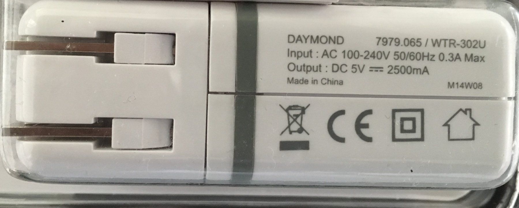 Caricabatterie: Universal USB Charger – Nuovo (secondo la descrizione) da Zürich venduto da Buechi49 2