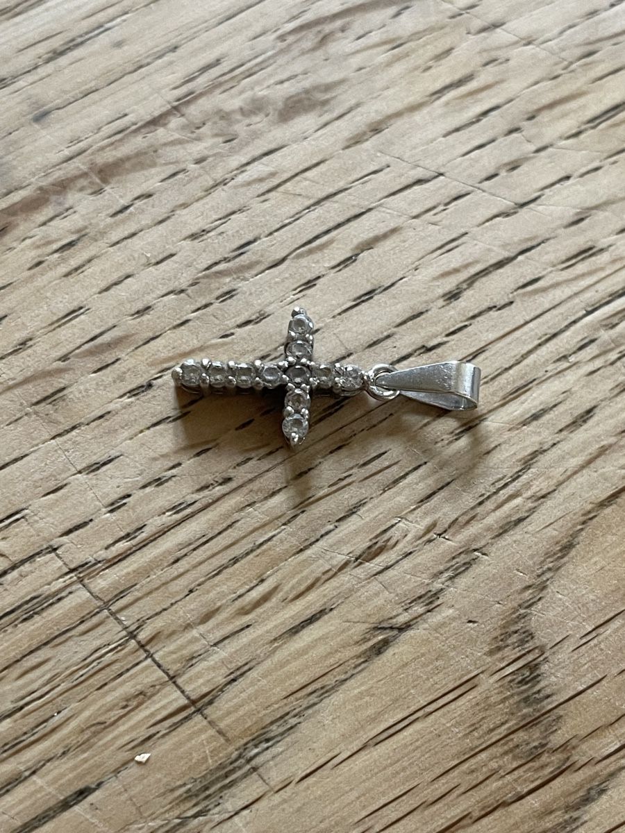 Ciondoli: Kleines Kreuz Anhänger 925 – Usato da Flawil venduto da Naphtali 2
