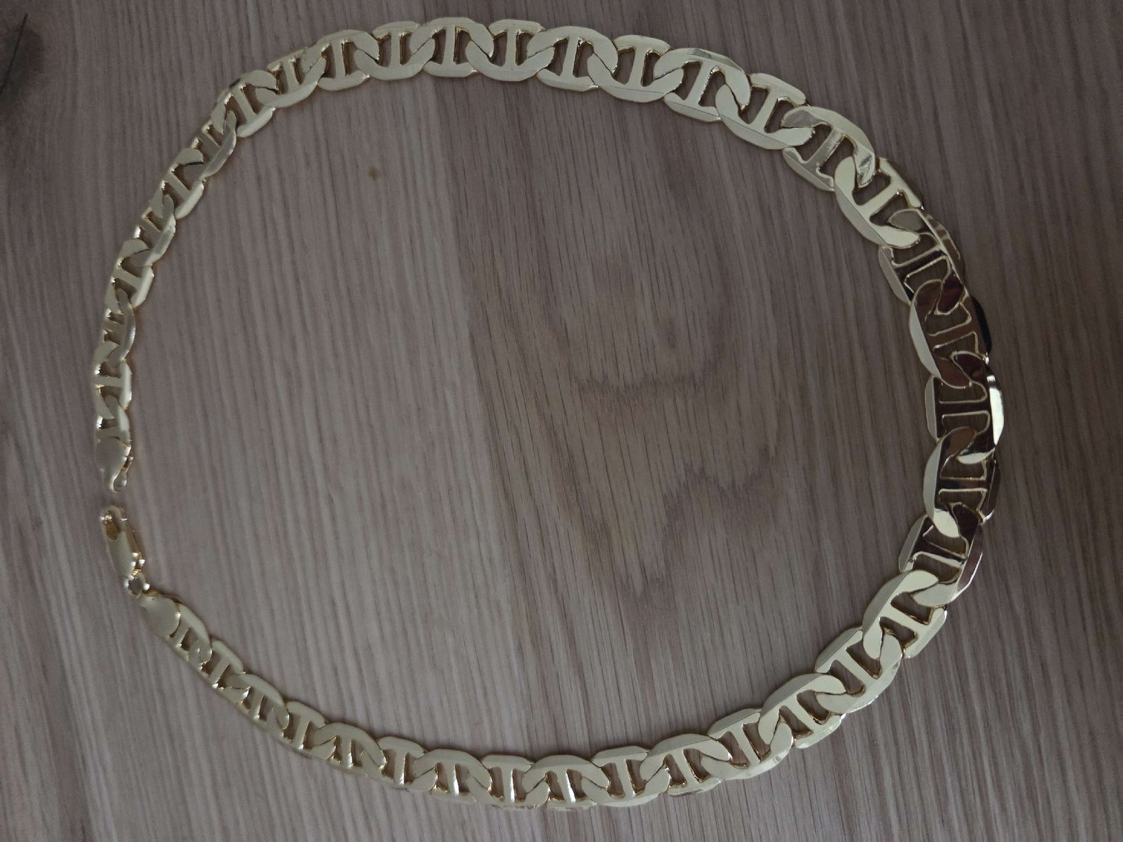 Catenine: Elegante goldfarbene Halskette 24K – Nuovo (secondo la descrizione) da St. Gallen venduto da gstrain
