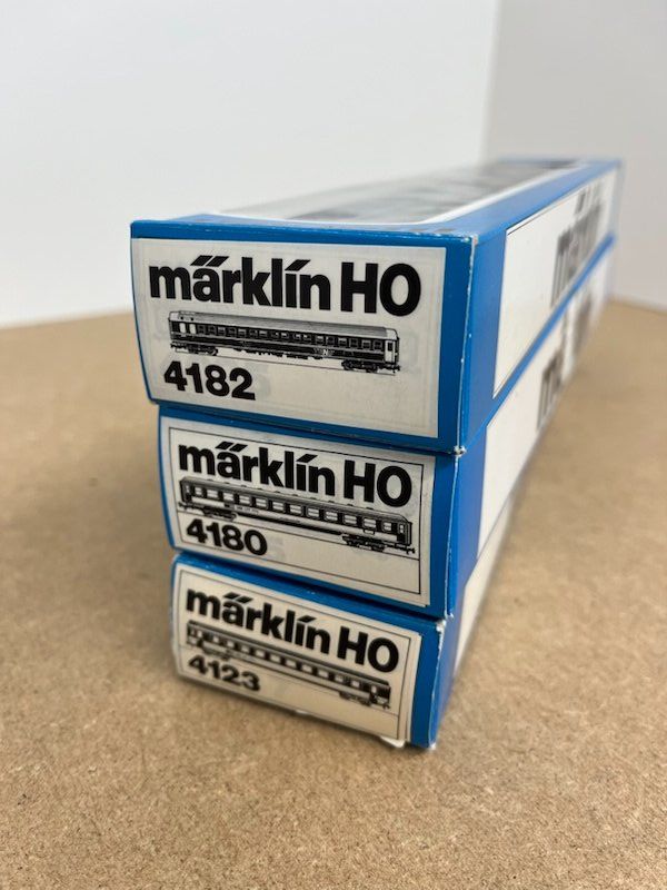 Märklin Modelleisenbahnen: SBB Personenwagen-Set Märklin – Gebraucht aus Büsserach von ModellbahnDepot 2