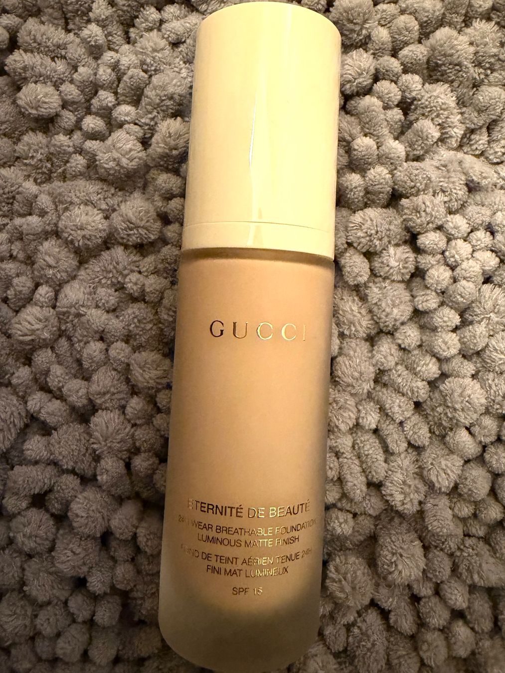 Gucci Make-up: Gucci Éternité de Beauté Foundation SPF15 140W – Gebraucht aus Schwerzenbach von cygnuss 1