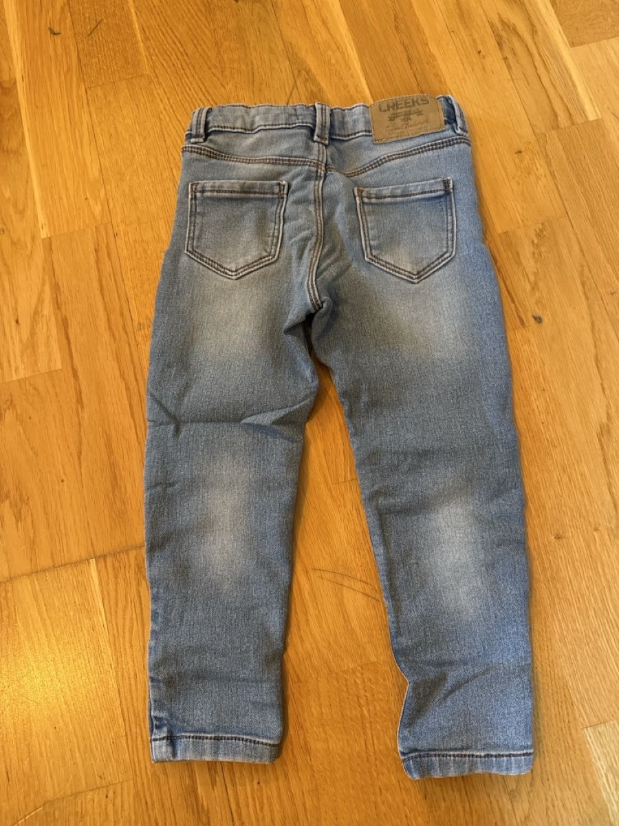 Hosen: Jeans Stretch Grösse 98/104 – Gebraucht aus Ottikon von Domito 1