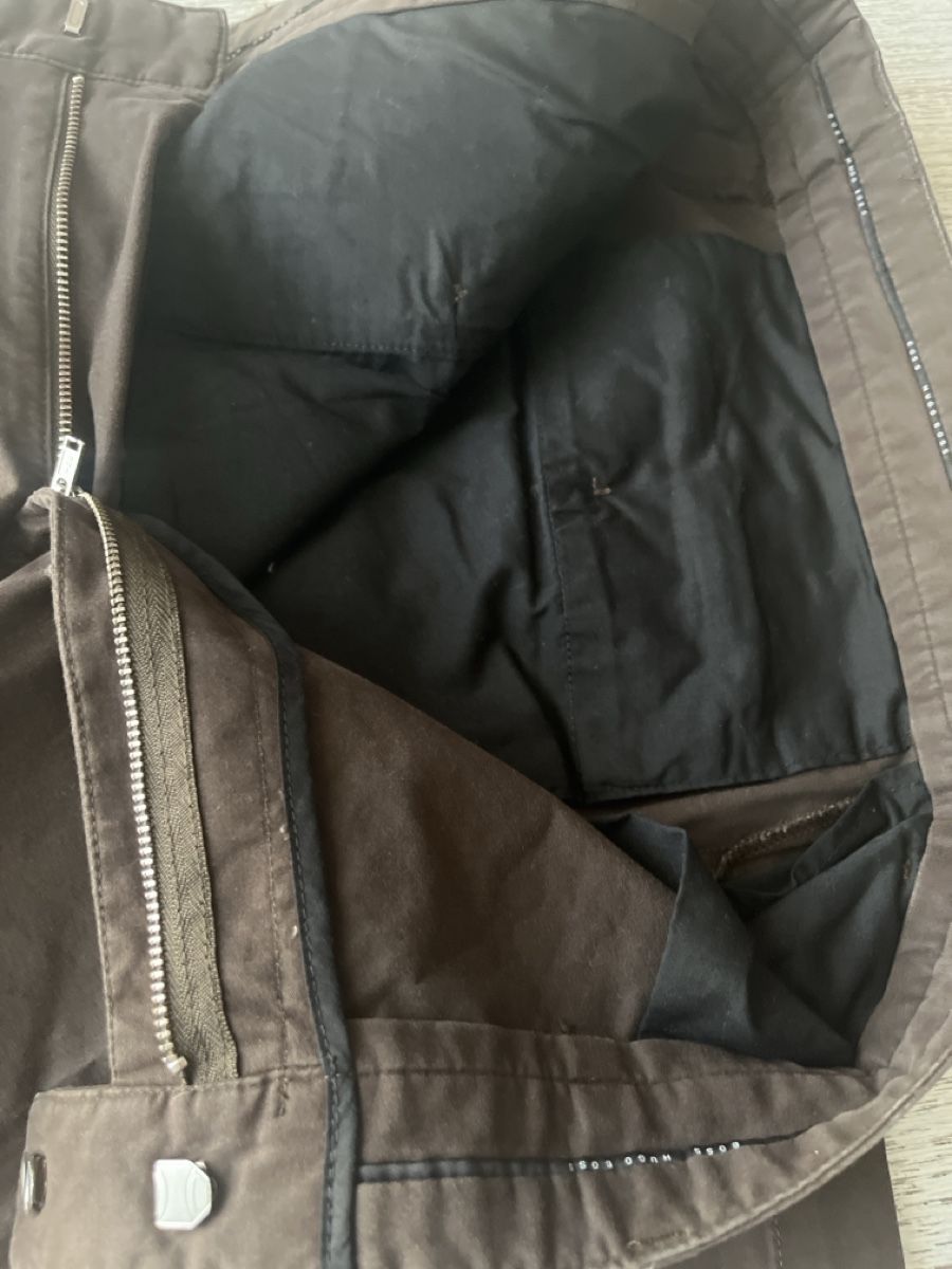 Hugo Boss Pantaloni: HUGO BOSS chocolate trousers – Usato da Rüschlikon venduto da ant_5v7g 2