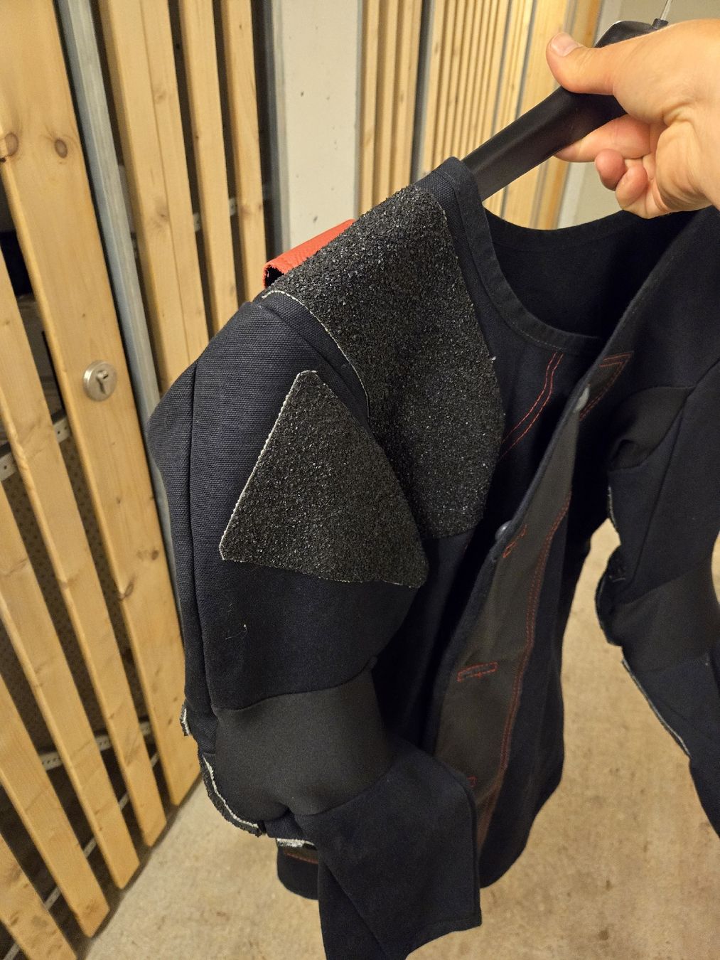 Giacche: Veste de tir – Nuovo (secondo la descrizione) da Yverdon-les-Bains venduto da cacap 3