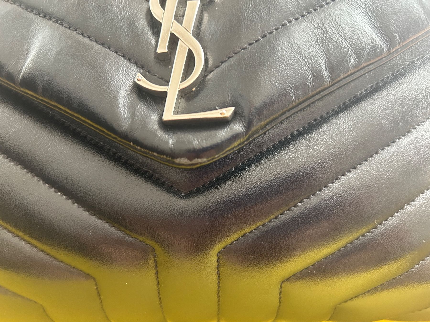 Saint Laurent Borse da donna: Saint Laurent LouLou Medium Bag – Usato da Schaffhausen venduto da missclichy 6