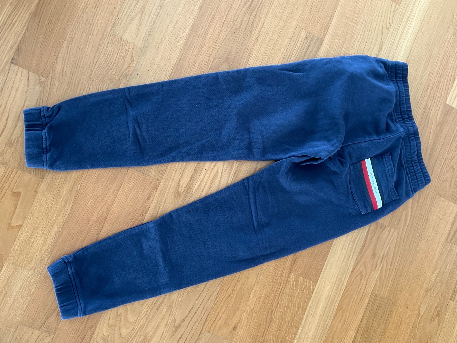 Tommy Hilfiger Pantaloni: Gr. 152 H&M Tommy Hilfiger – Usato da Kreuzlingen venduto da Littelmisssunshine 4