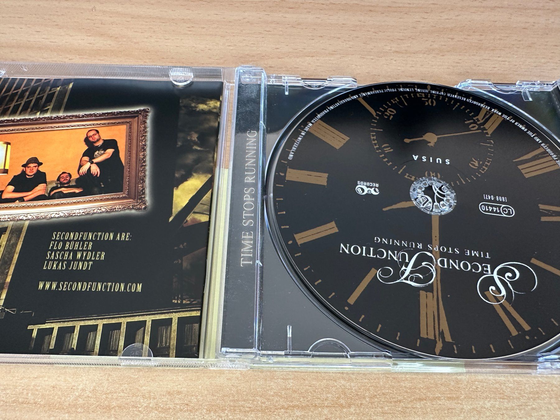CD: M1 Second Function – Time Stops Running – Usato da Rikon im Tösstal venduto da Alpenmutz 2