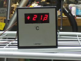 Temperatur Messgerät Digital -200 +200°C inkl. Fühler / Rege