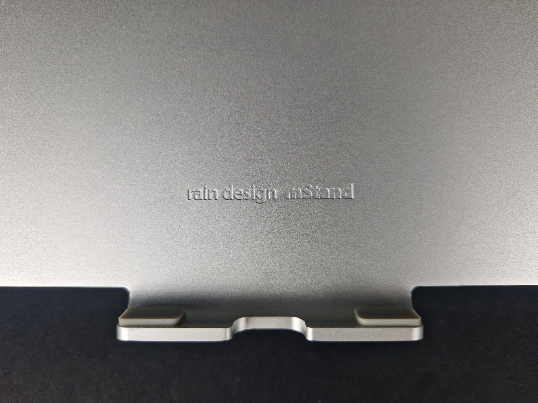 Racks & Cavalletti: Rain Design mStand, Silber (Laptopständer) – Usato da Basel venduto da Restwert_Basel 3