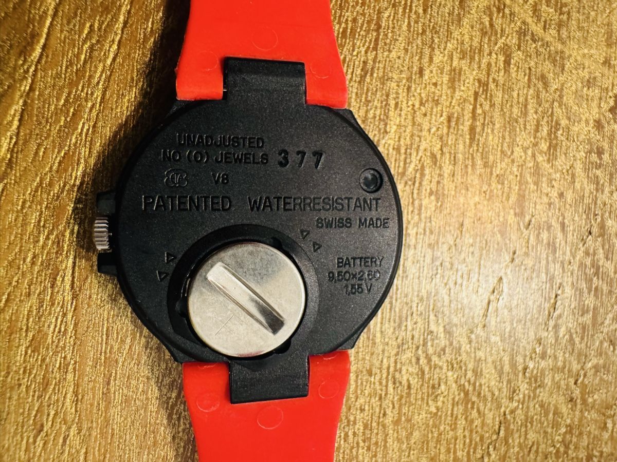 Swatch Orologi: SWATCH COCA COLA – Nuovo e nell'imballaggio originale da Brügg BE venduto da Goob 3