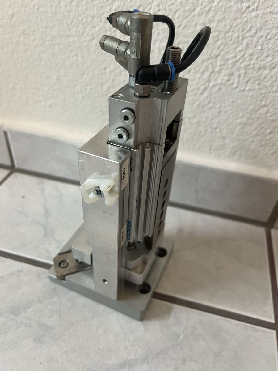 Festo Altro per industria metallurgica: Module de sertissage pneumatique industriel pour câble plat  – Nuovo (secondo la descrizione) da Basel venduto da La.Bonne.affaire 4