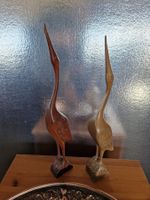 2 holzgeschnitzte Störche und 1 Kupferteller  43cm