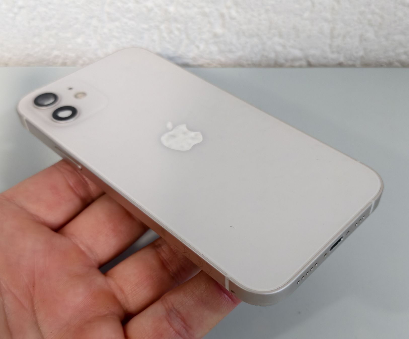 Apple Handys / Smartphones: iPhone 12 weiss ohne iCloud Lock – Defekt aus Ehrendingen von Rocky985 3