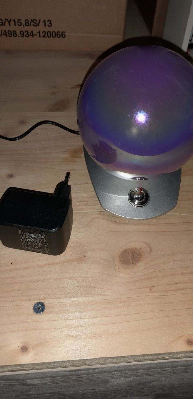 Lampade: Tisch-Lampe Laser kugel mit versch. Farben – Usato da Gansingen venduto da Lisa-Jane 4