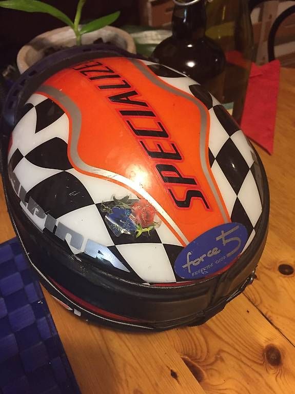 Caschi: Casque de ski enfant. – Usato da Genève venduto da sbo_ks28 1