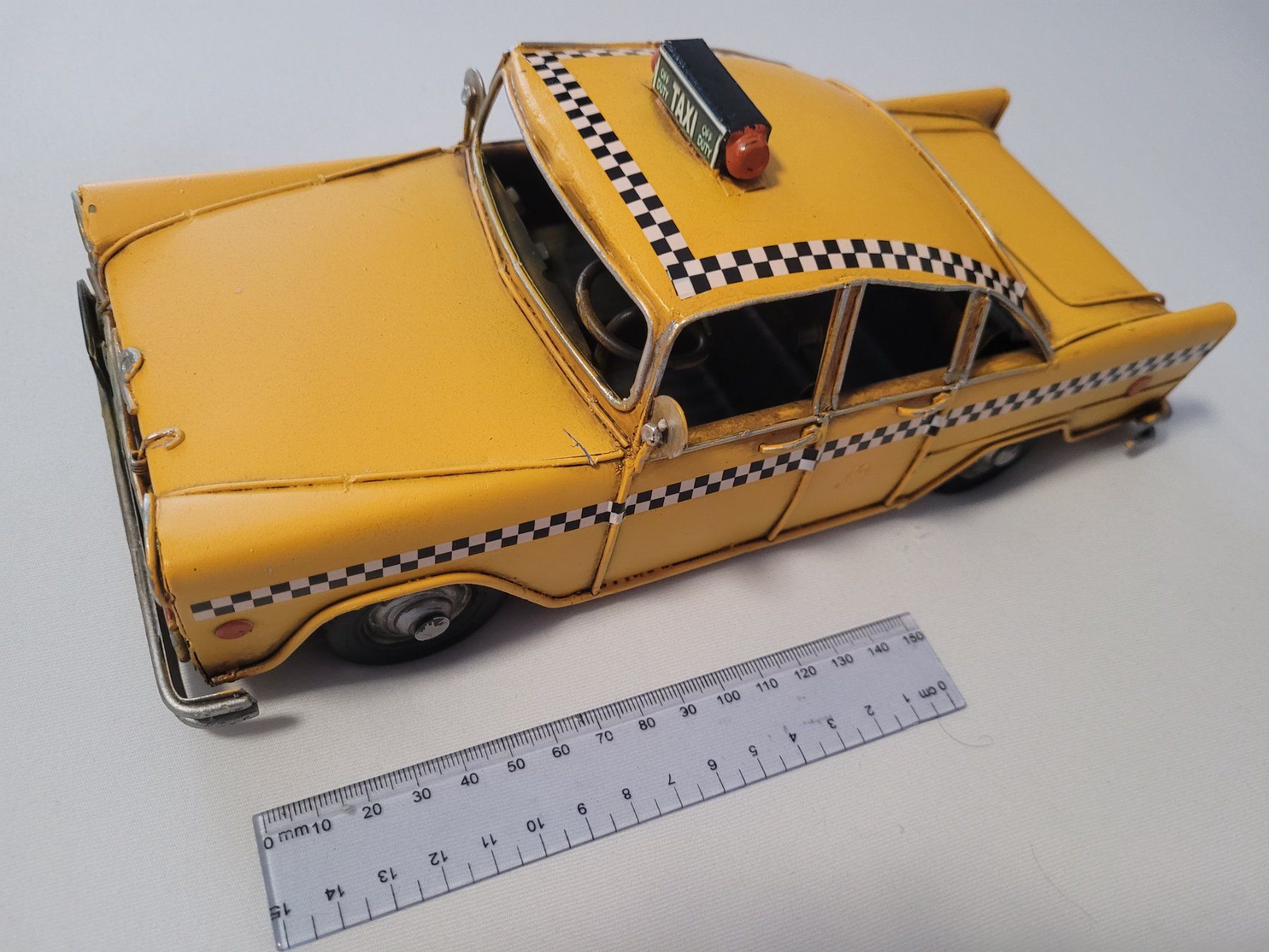 Tutte le decorazioni: Taxi en métal décoration – Nuovo e nell'imballaggio originale da Courtaman venduto da Bluejazz 6