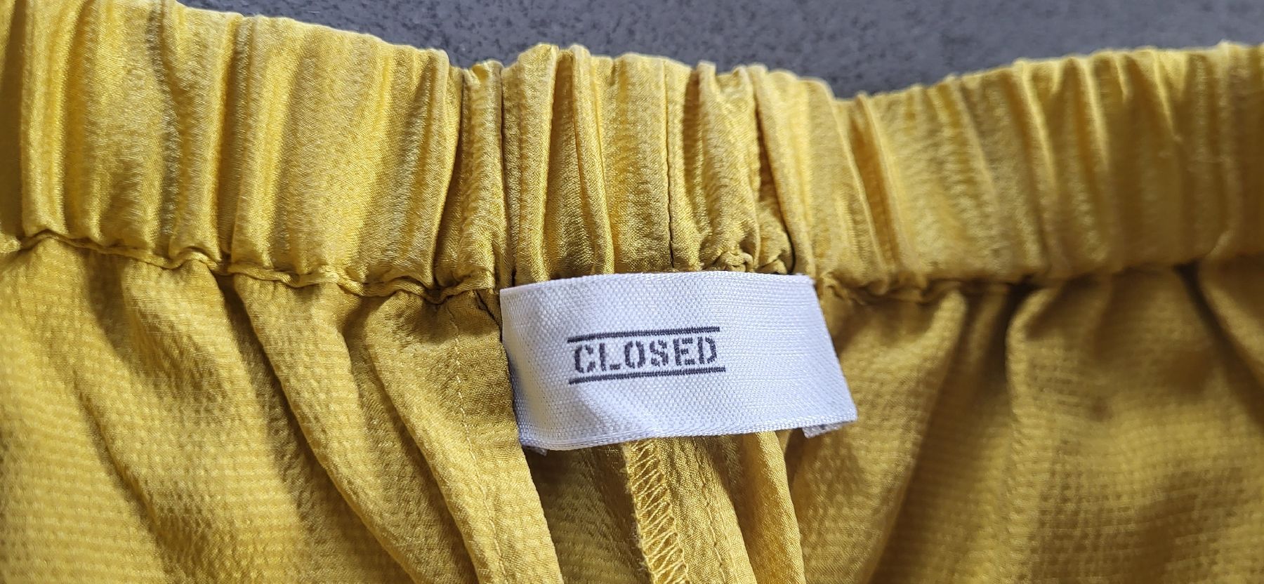 Closed Pantaloni: closed Seidenhose Gr S – Usato da Kaisten venduto da Ciccr 3