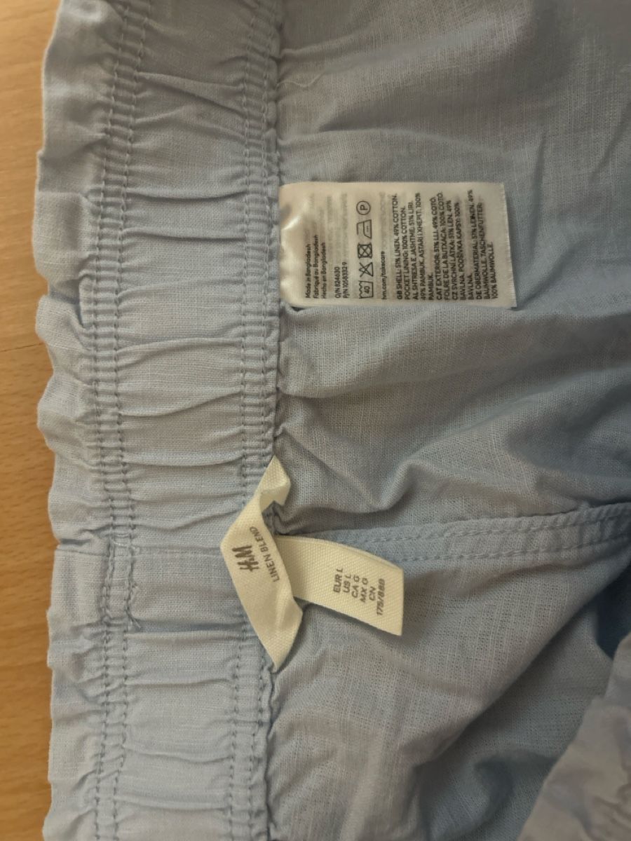 H&M Hosen: H&M Shorts hellblau Grösse L  – Gebraucht aus Riehen von S______ 2