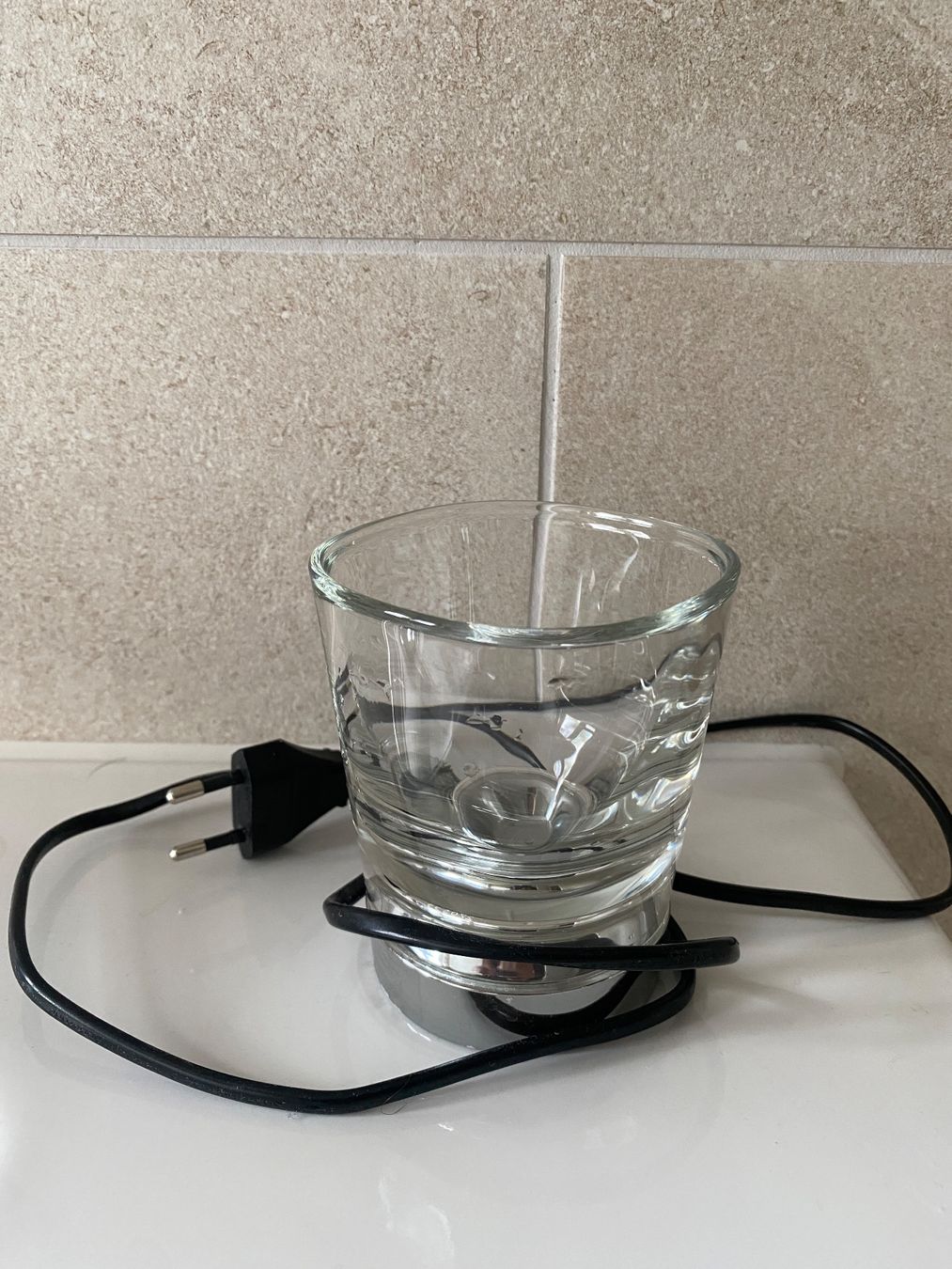 Philips Chargements: Philips Sonicare Ladeglas inklusive Stecker – D'occasion à Zürich par Bouxx