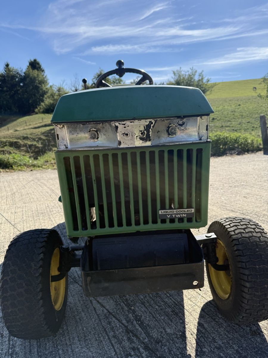 John Deere Trattori: JOHN DEERE 285 Rasentraktor – Usato da Reisiswil venduto da uleibundgut 6