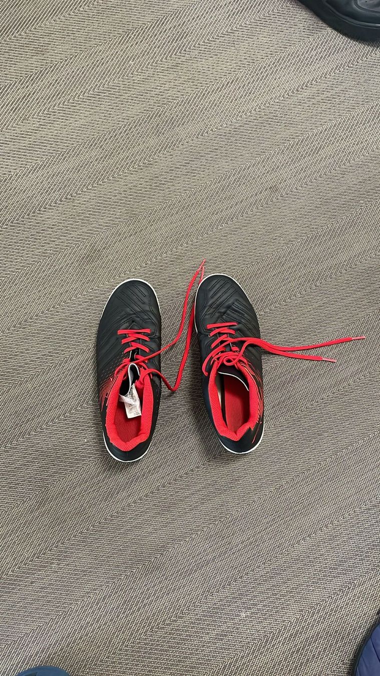 Scarpe da uomo: Fussballschuhe Decsthlon Kipsta – Usato da Ennetbaden venduto da rossy2312