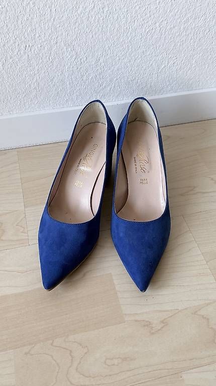 Scarpe da donna: Ginger & Rose Pumps  Königsblau  Gr. 37 – Usato da Sempach venduto da philip_luethi
