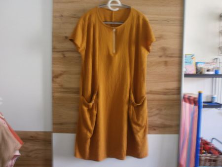 Kleid Senfgelb Kurzarm Reissverschluss Taschen Grösse XL