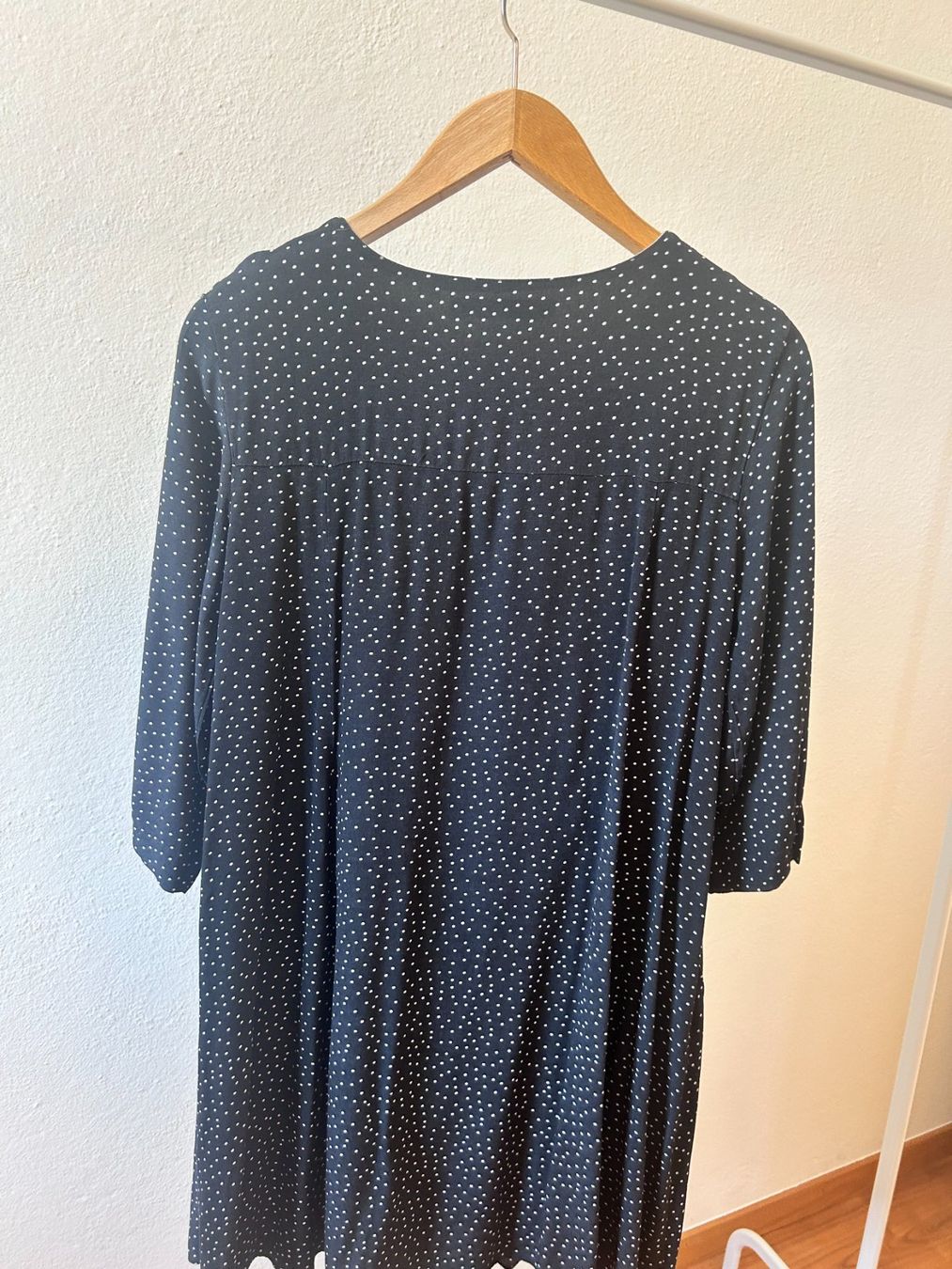 Zara Vestiti: ZARA Basic Polka Dot Dress – Size M – Usato da Bioggio venduto da Nadezhda 2
