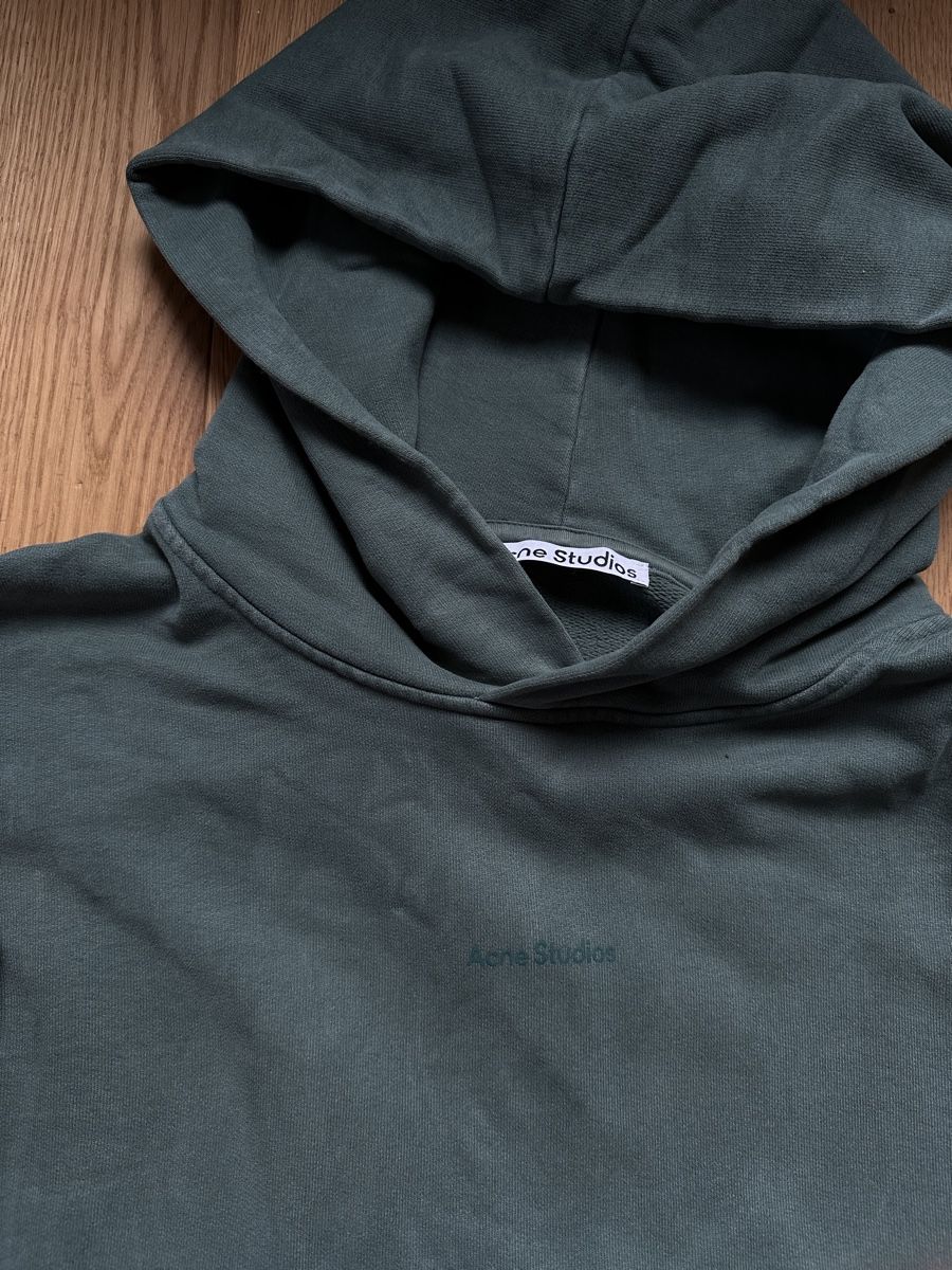 Acne Studios Maglioni & Felpe: Acne Studios Hoodie – Usato da Düdingen venduto da kleidungsmarktplatz 1