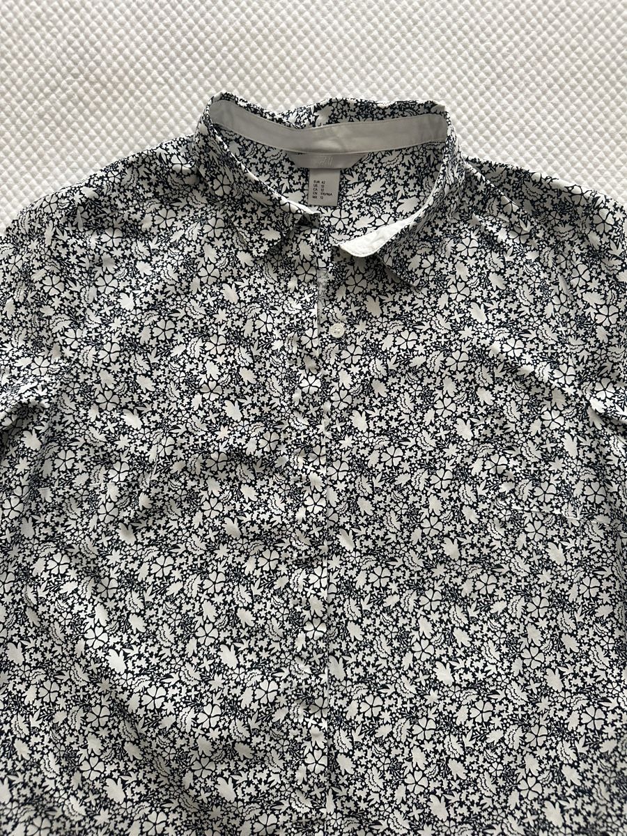 H&M Blusen: H&M Bluse, Grösse 42, schwarz-weiss Blumenmuster – Neu (gemäss Beschreibung) aus Bern von schnupka 3
