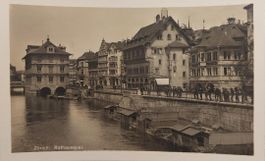 ZÜRICH - Rathausquai