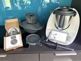 Thermomix TM6 – très bon état – complet avec accessoires