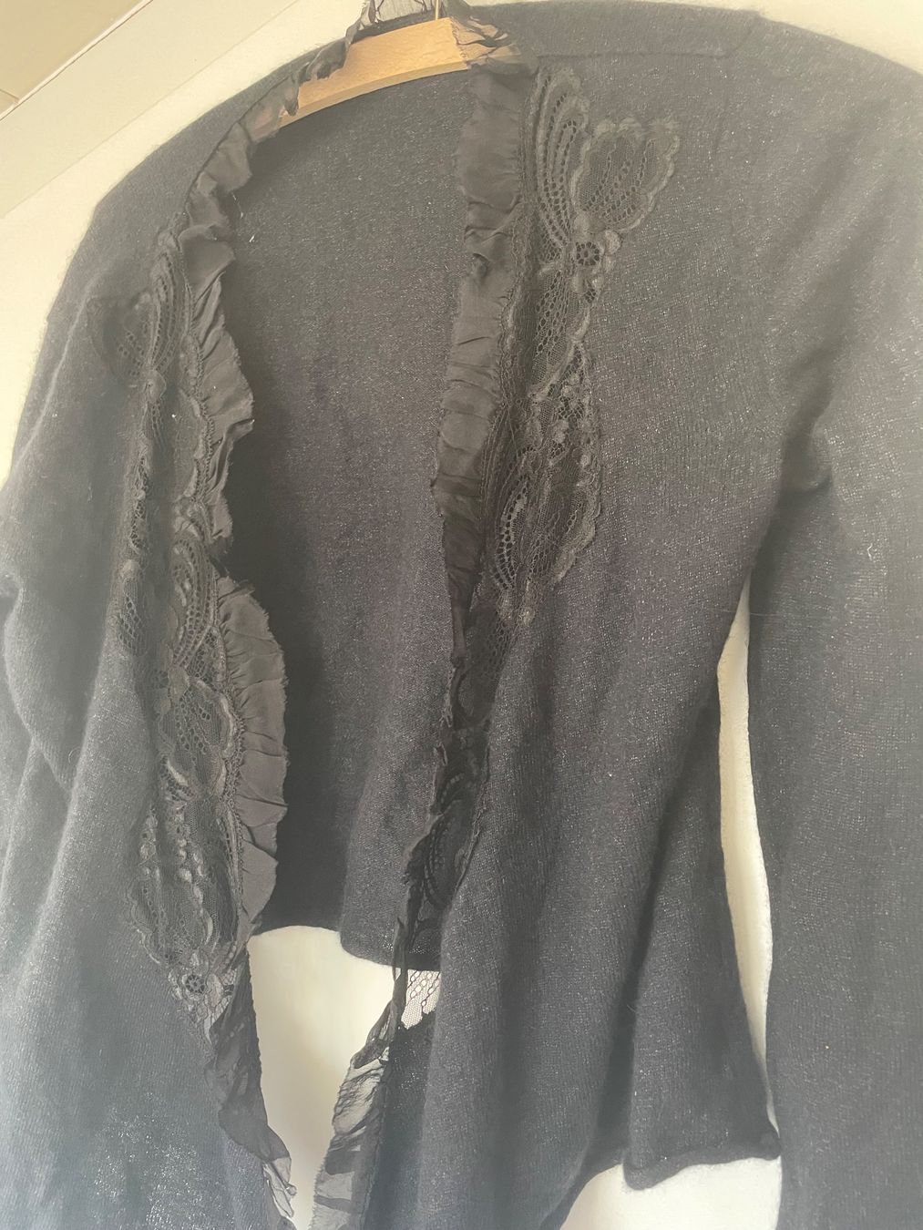 Bolero: Élégant gilet / veste cache-coeur noir – Usato da Genève venduto da ras_8b67 2