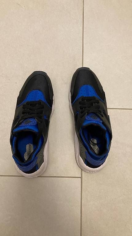 Scarpe da uomo: Chaussure Nike Air Huarache – Usato da Châtelaine venduto da fla_nk2q 2