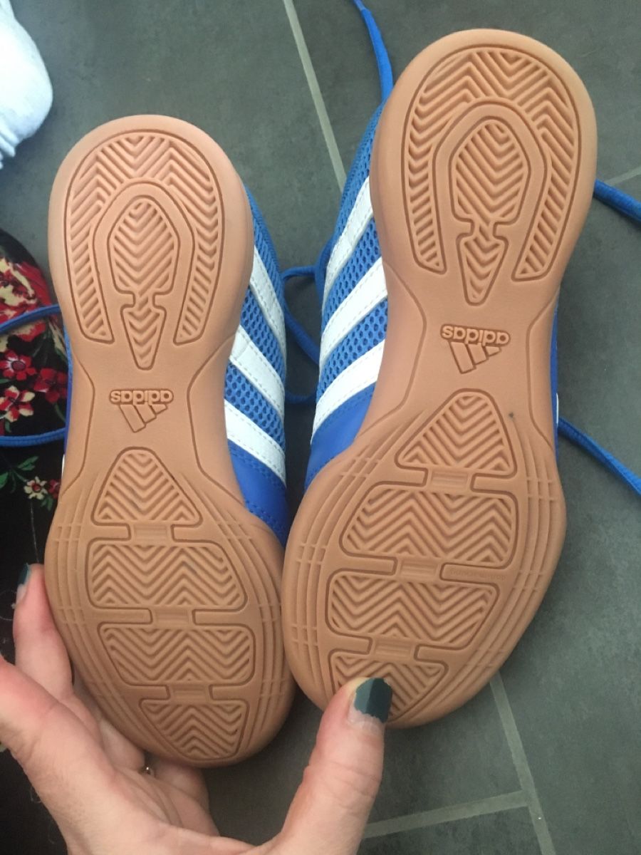 Adidas Schuhe für Jungen: Hallenschuh adidas gr. 32 – Gebraucht aus Bauma von ladygaby 3