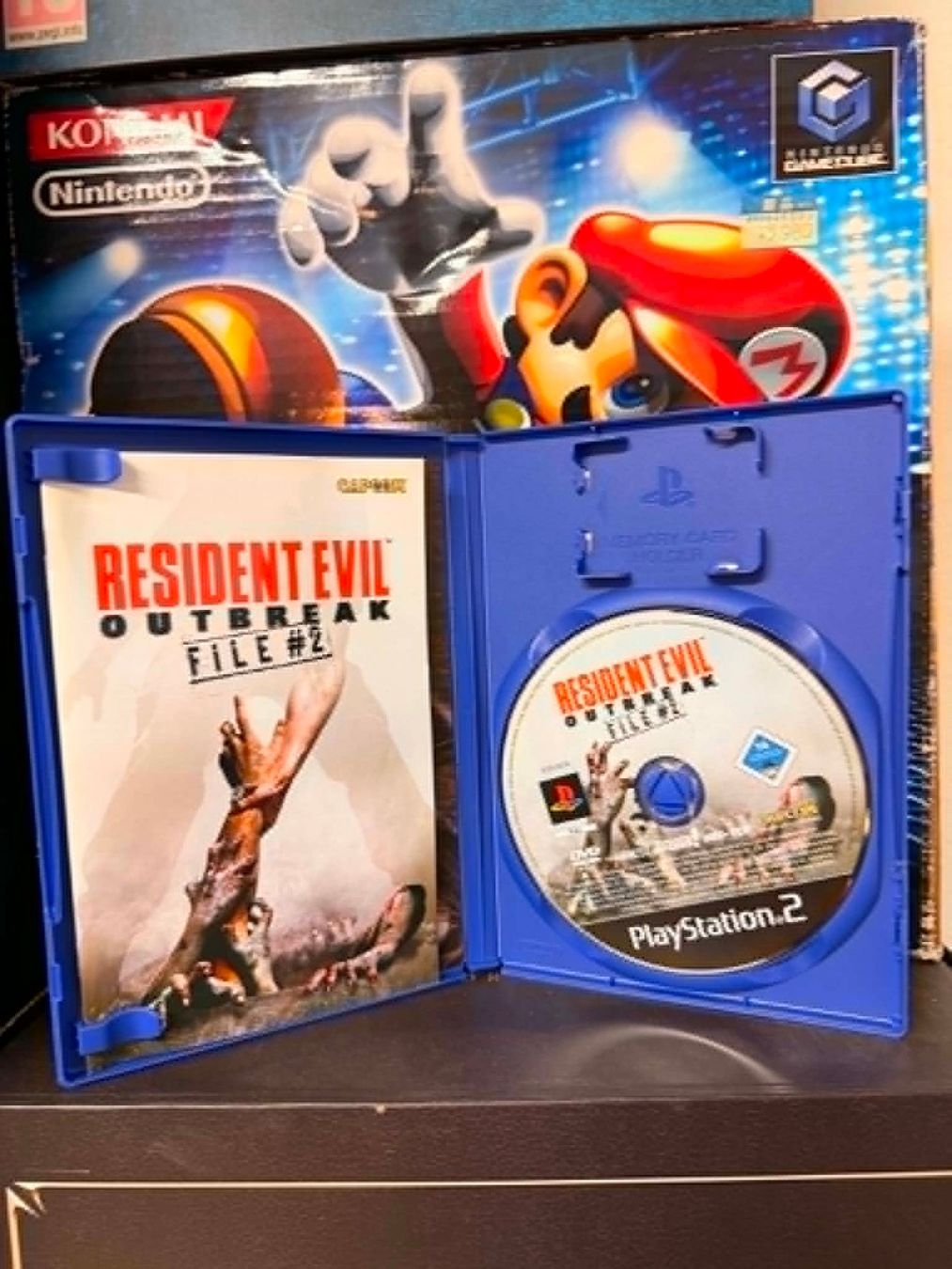 Sony Giochi: Resident Evil Outbreak File 2 Sony Playstation 2 – Usato da Giubiasco venduto da Ticinerd 2