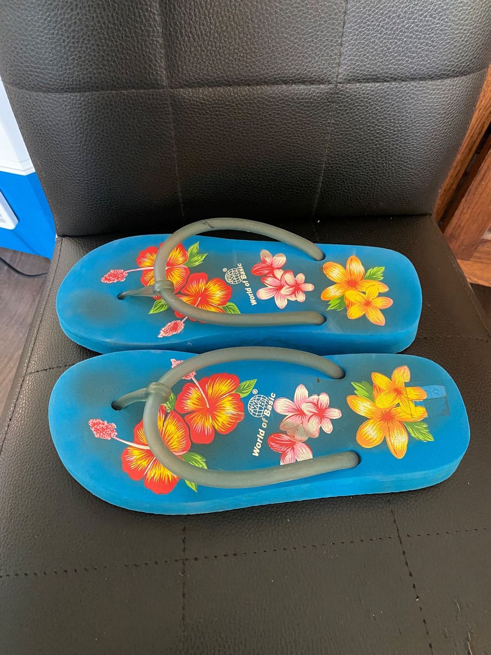 Damenschuhe: Tongue Hawaï T 38 – Gebraucht aus chermignon von pioupioumf 1