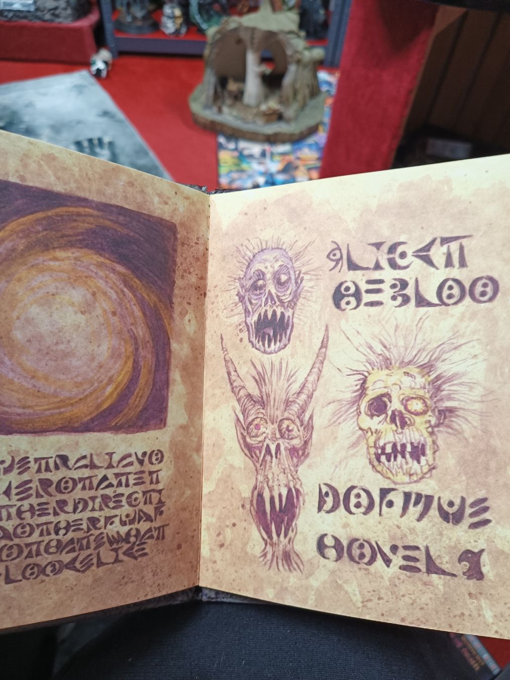 Tutti i DVDs: DVD Evil Dead II Necronomicon Variante – Usato da Schüpfen venduto da jedi75 3