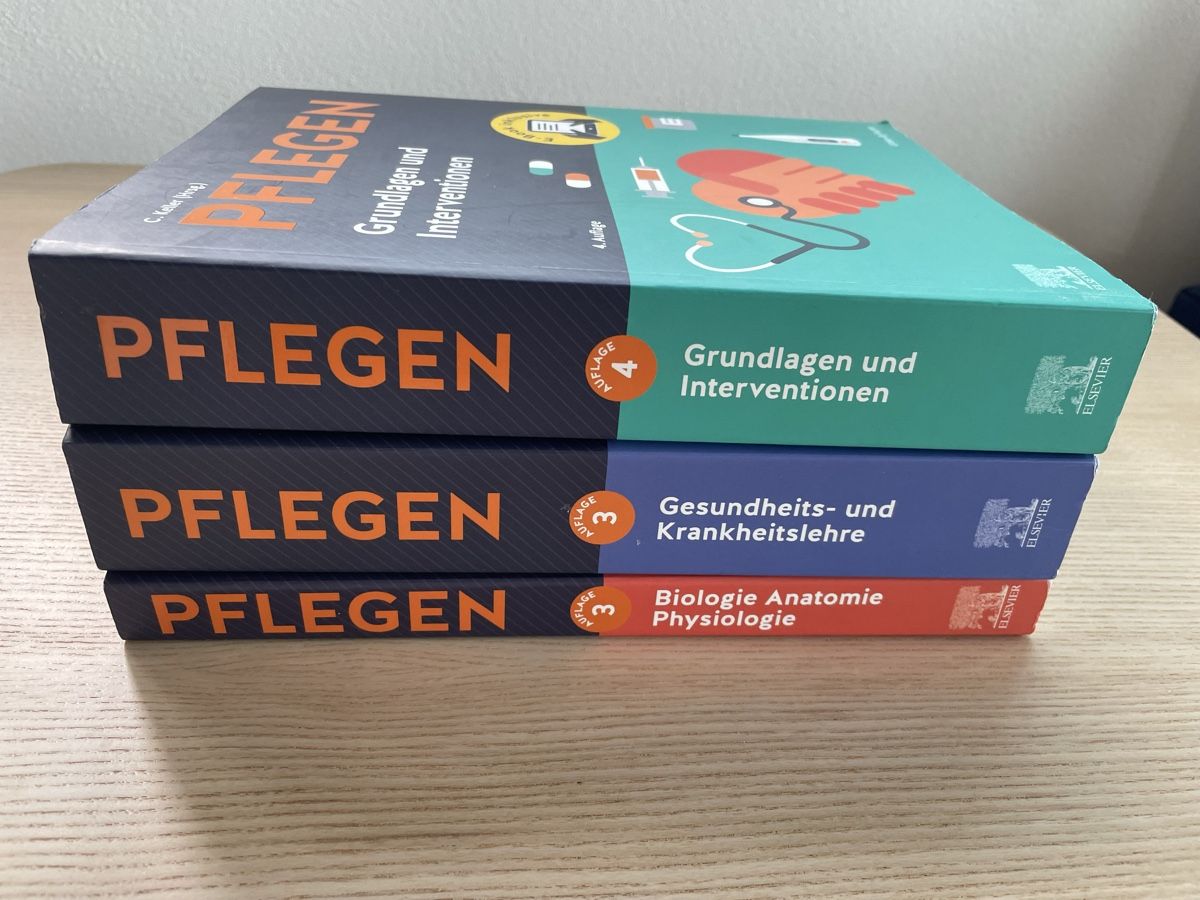 Libri: Pflegen – Usato da Luzern venduto da telemarkerL 1