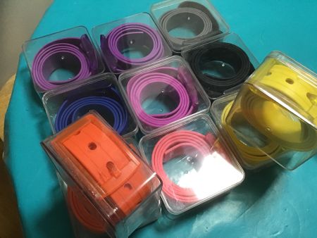 Lot de 11 ceintures en plastic