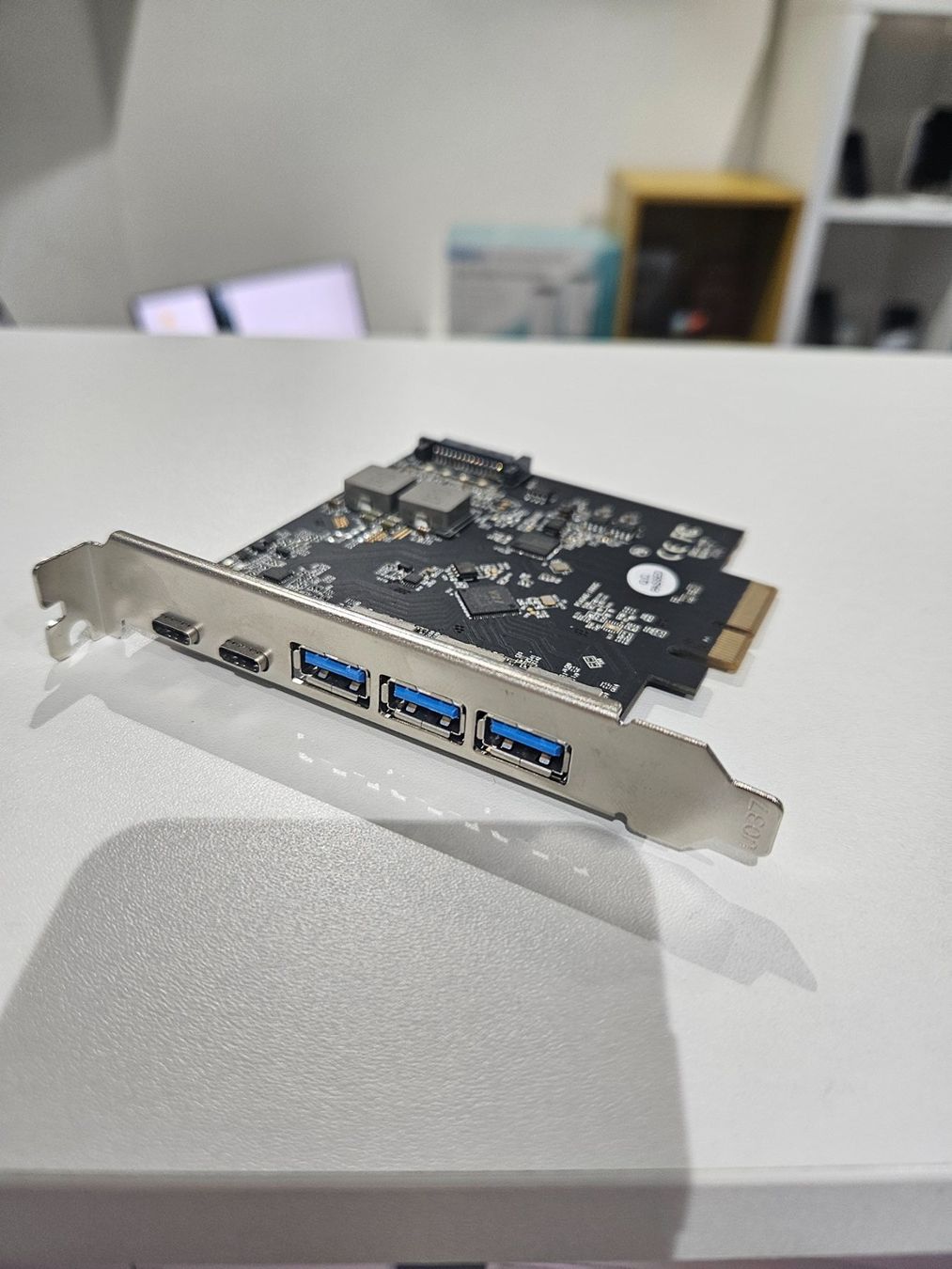 Hub & Switch: Exsys GmbH USB 3.2 Gen2 PCIe 5 Ports – Usato da Chatel-St-Denis venduto da Teck7 1