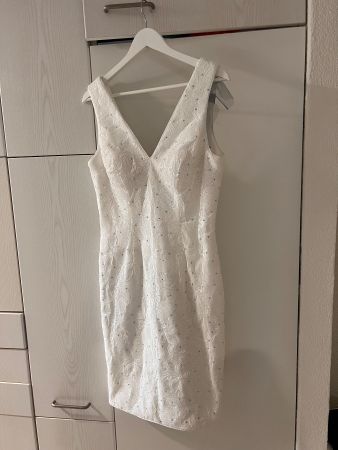 Festliches, elfenbeinweisses Kleid, Gr. 40, neuwertig